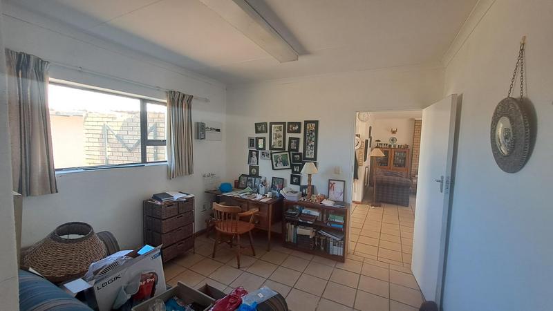 2 Bedroom Property for Sale in Stilbaai Wes Western Cape